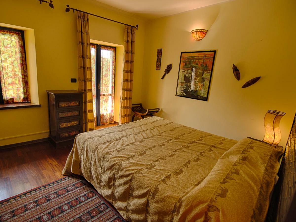 Sinio B&B Il Sole Delle Rive מראה חיצוני תמונה